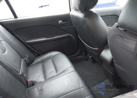 2011 Ford Fusion Se z USA, uszkodzony, nr VIN 3FAHP0HG7BR121164